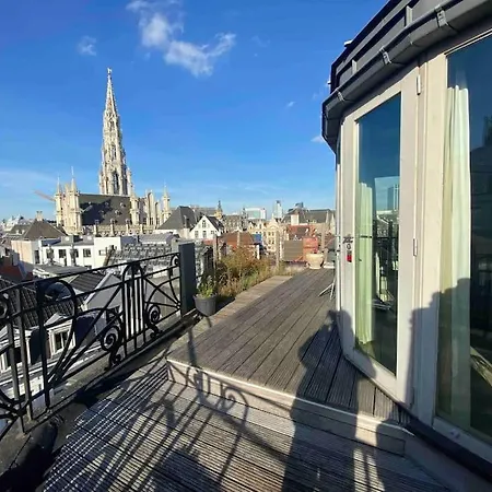 Grand Place Penthouse Apartment