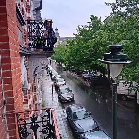 Met Balkon Apartment Brussels