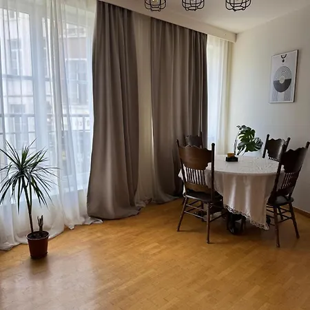 Apartment Apartment