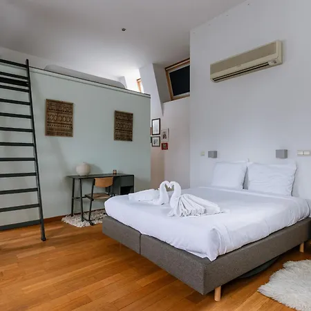 New Stylish Grand Place Center Duplex Appartement