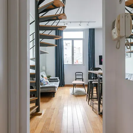 New Stylish Grand Place Center Duplex Apartment *