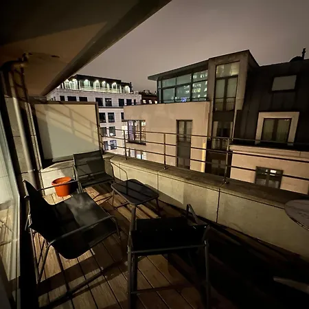 Apartment With Balcony In Center Brussels