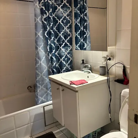 Apartment Center *