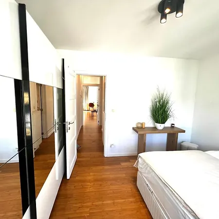 Apartment Wolu *