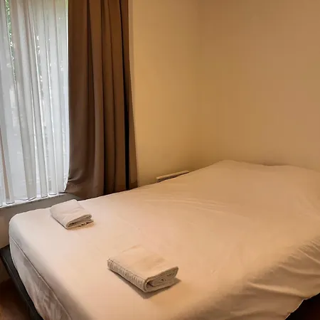 Cosy 2 Bedroom In Center Apartment