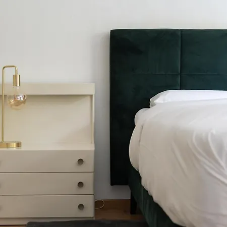 La Louve - Big Place & Garden - Parking Gratuit * Brussels