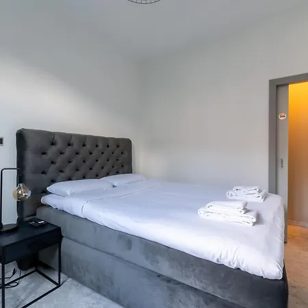 Villa La Louve - Big Place & Garden - Parking Gratuit