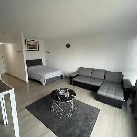 Elegant A Louise, Quartier Prestige De Brussels