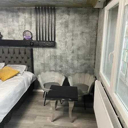 Jungle Romantic - Private Jacuzzi - * Brussels