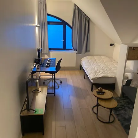 Studio In Centre *