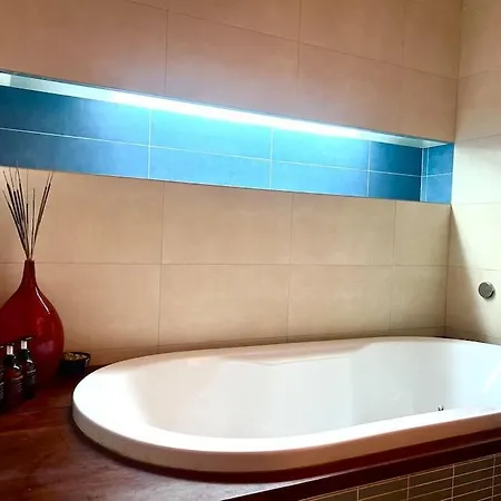 Appartement Down Town Spacious Duplex With Private Parking & Game *