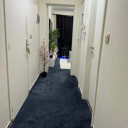 Rise Apartment *