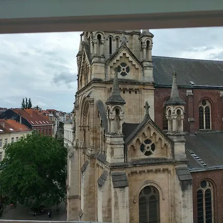 New Cozy In Porte De Hal Brussels