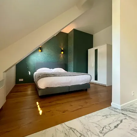 Stilias 6p Center Apartment *