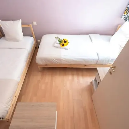 Eu Quarter Apartment