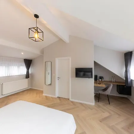 Midi Apartment Brussels