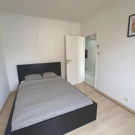 Apartment A 2 Pas De La Gare Du Midi *