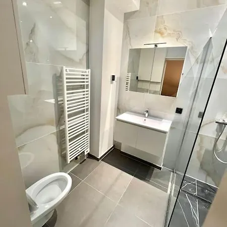 Good Price Studio In Apartment *