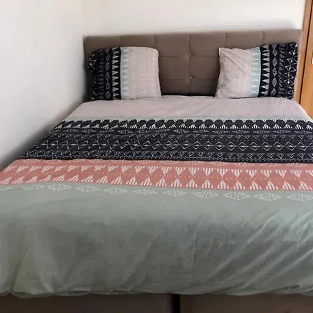Homestay Privee Dans Grande Maison Brussels
