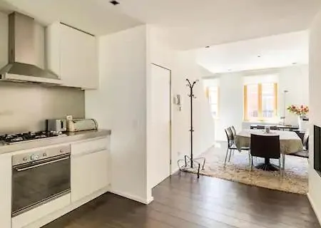 *new*premium Tranquil Close To Centre Apartment