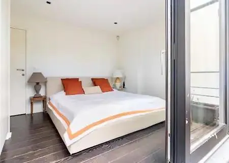 *new*premium Tranquil Close To Centre Apartment *