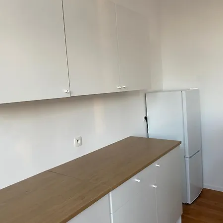 Apartment Fly House