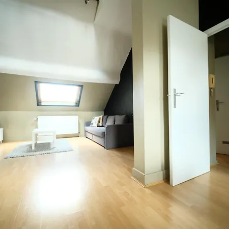 Prestige - Uptown Apartment *