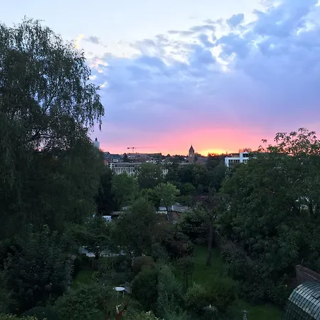 Woluwe - Lits En Mezzanine Bed & Breakfast Brussels