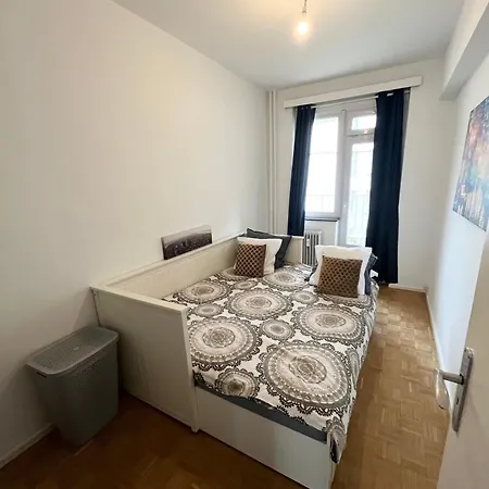 Cosy Two Bedroom In Apartment Brussels