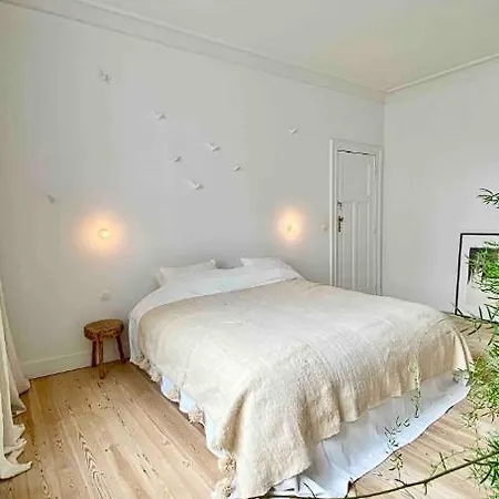 Villa Beautiful Diiscount Via What App 0 0 3 3 !!!- Check The Number From The Photo Brussels