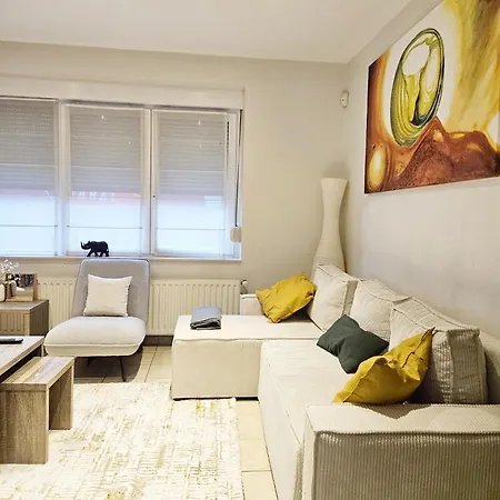 Maison Confortable A Proximite De L'atomium Apartment