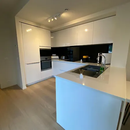 Apartment Residentiel Tour Et Taxis Et Parking *