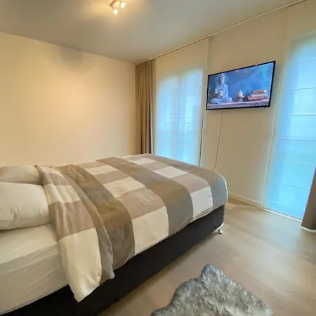 Apartment Residentiel Tour Et Taxis Et Parking *