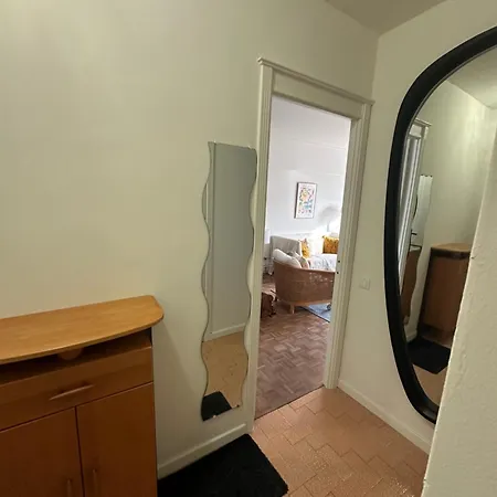 Beautiful Luxurious Studio In The Heart Of The European Quarter Apartment *