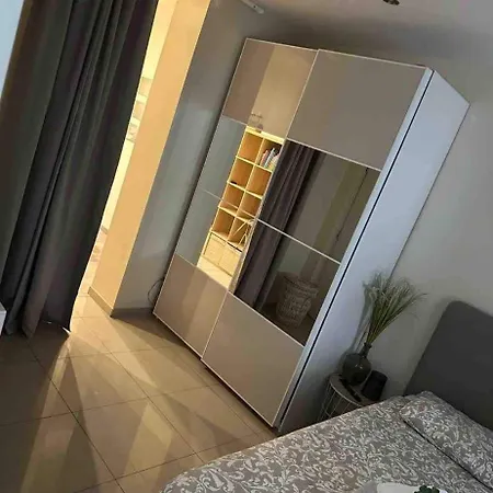 Appartement Avec Terrasse Privee Et Garage Rez De Chaussee Lumineux