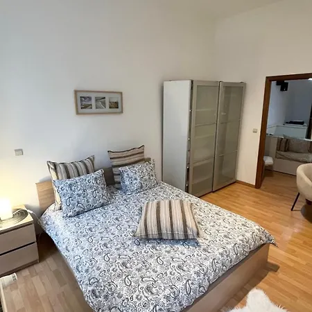 Cosy Flat - Eu District - Center - 4 Persons Appartement Brussel