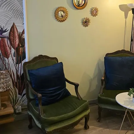 Cosy Quartier Louise Apartment *