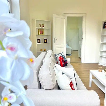 Renove & Scintillant A Apartment Brussels