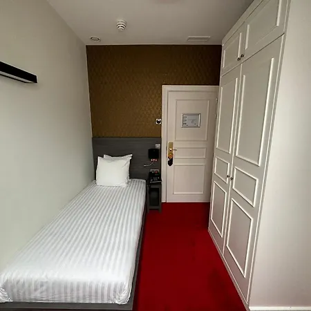 Hotel La Bourse 3*