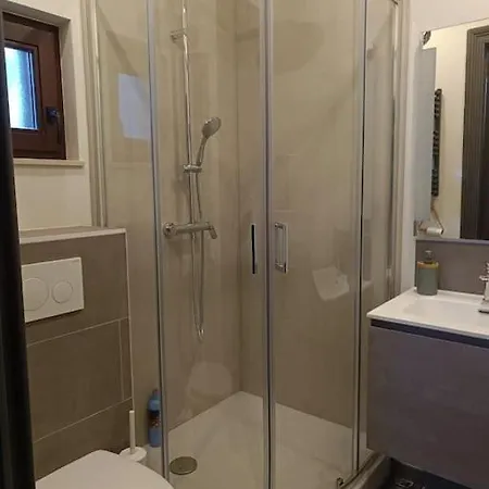 Triplex 140m2 -4 -8 People Brussels