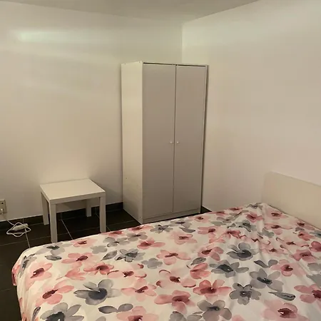 Fly Forest Rez Jardin Guest house Brussels