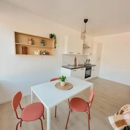 Apartment Pretty Cozy Flat