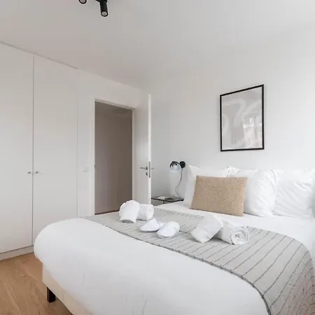 Apartment Spacious 3bd Apt In Uccle - Ch6 Brussels