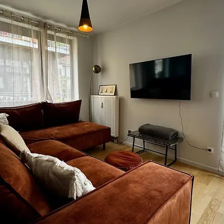 2 Apartment *