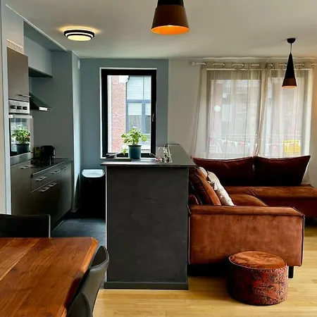 Apartment 2 *