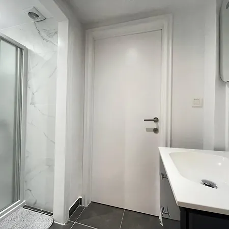 Duden Park - Cosy 1 Bedroom * Brussels