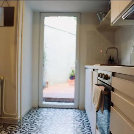 Apartment Beautiful In Le Chatelain - Ground Floor Brussels