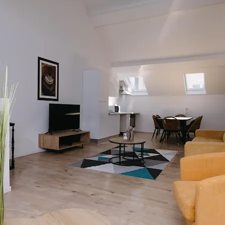 Grand Place 24 Apartment *