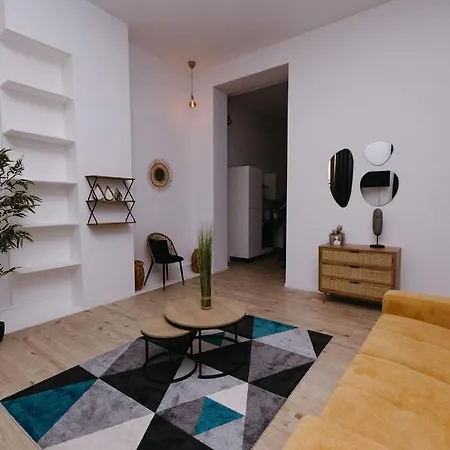 Apartment Grand Place 24 *