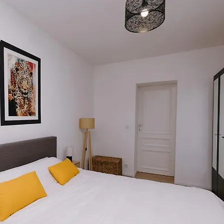 Aparthotel Grand Place 22